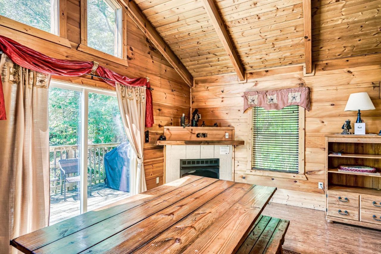 Mama Bear'S Moonshine Ridge Villa Гетлинбург Екстериор снимка
