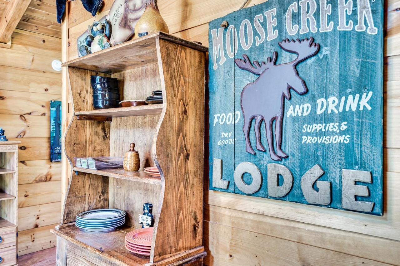 Mama Bear'S Moonshine Ridge Villa Гетлинбург Екстериор снимка